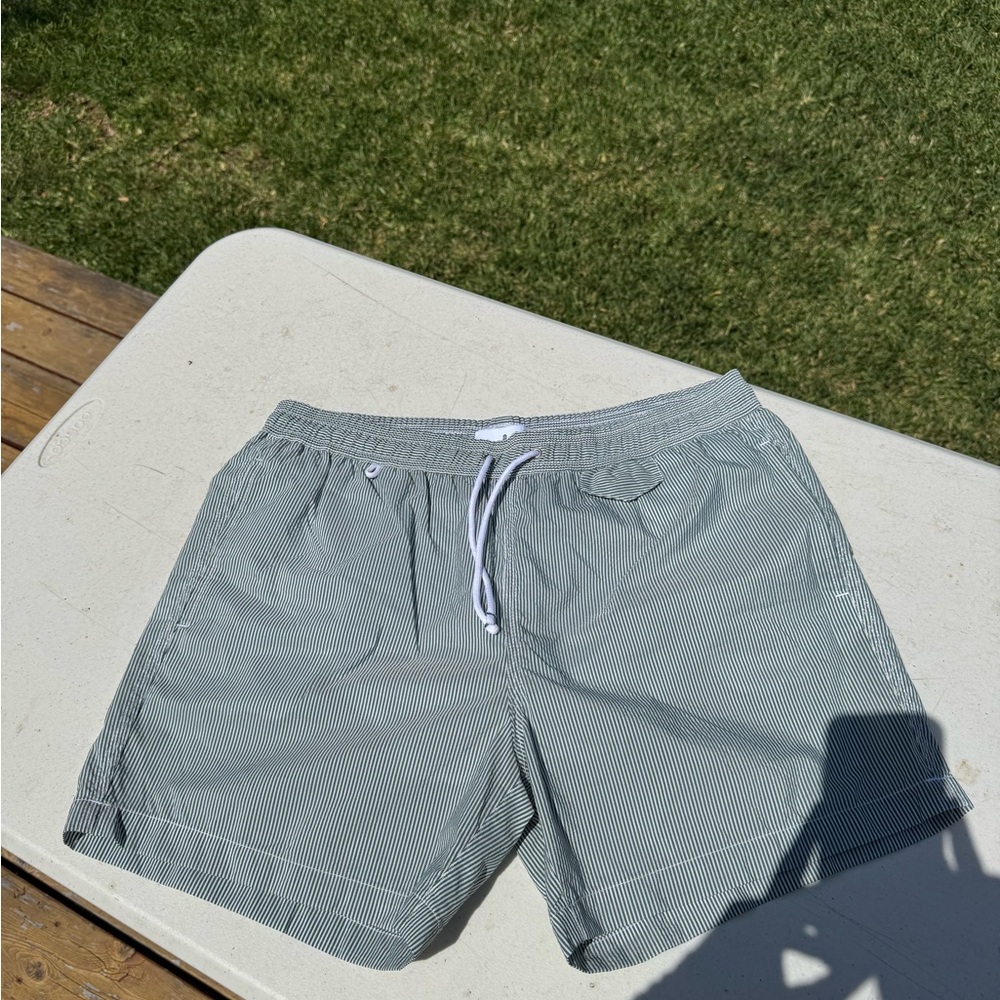 Gray and White Board Shorts with Elastic Waistband